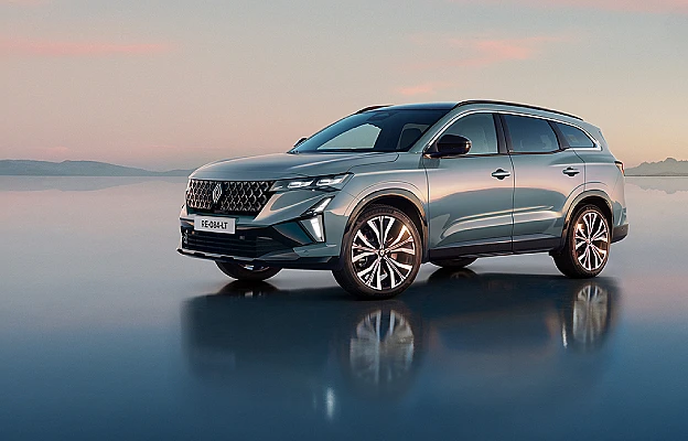 Odvezite novi Espace full hybrid E-Tech 200